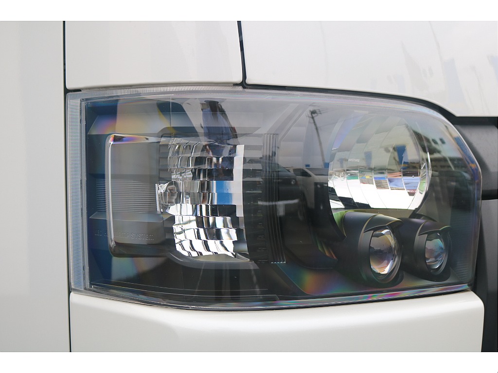 トヨタ ハイエースバン(22枚目)