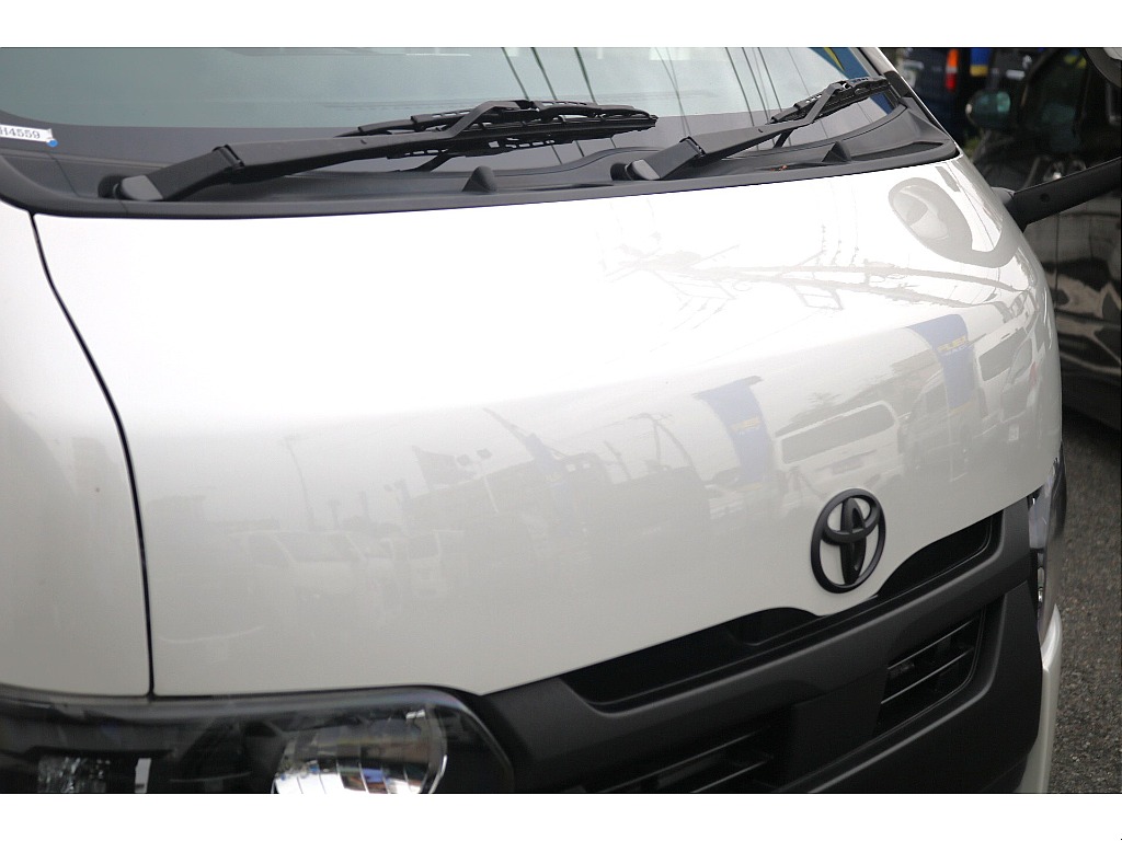 トヨタ ハイエースバン(23枚目)