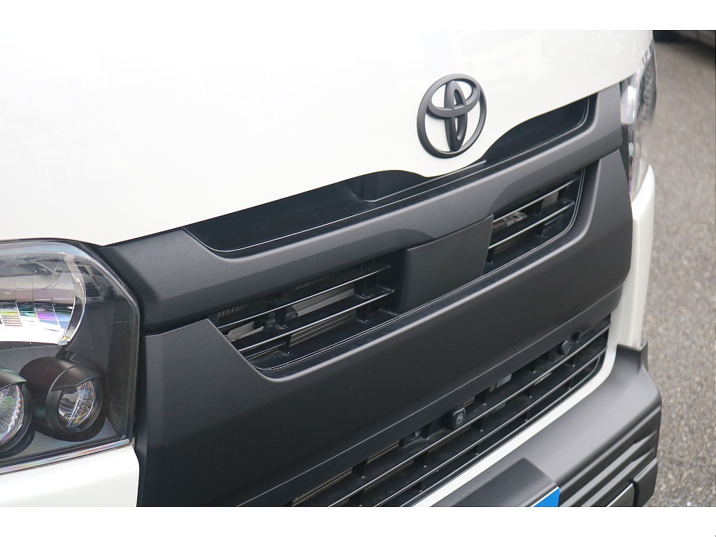 トヨタ ハイエースバン(24枚目)