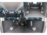 トヨタ ハイエースバン(5枚目)