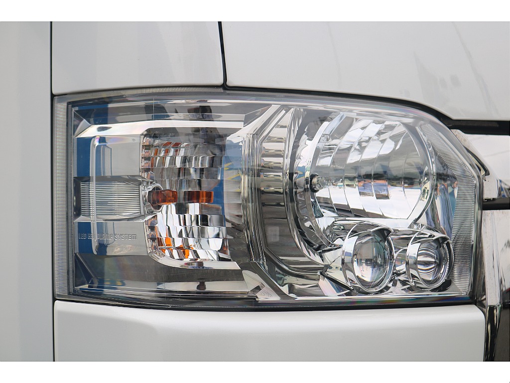 トヨタ ハイエースバン(22枚目)