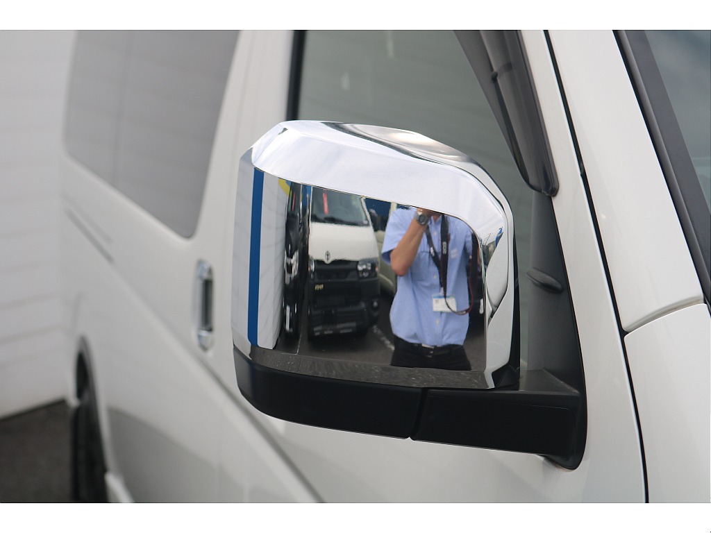 トヨタ ハイエースバン(24枚目)