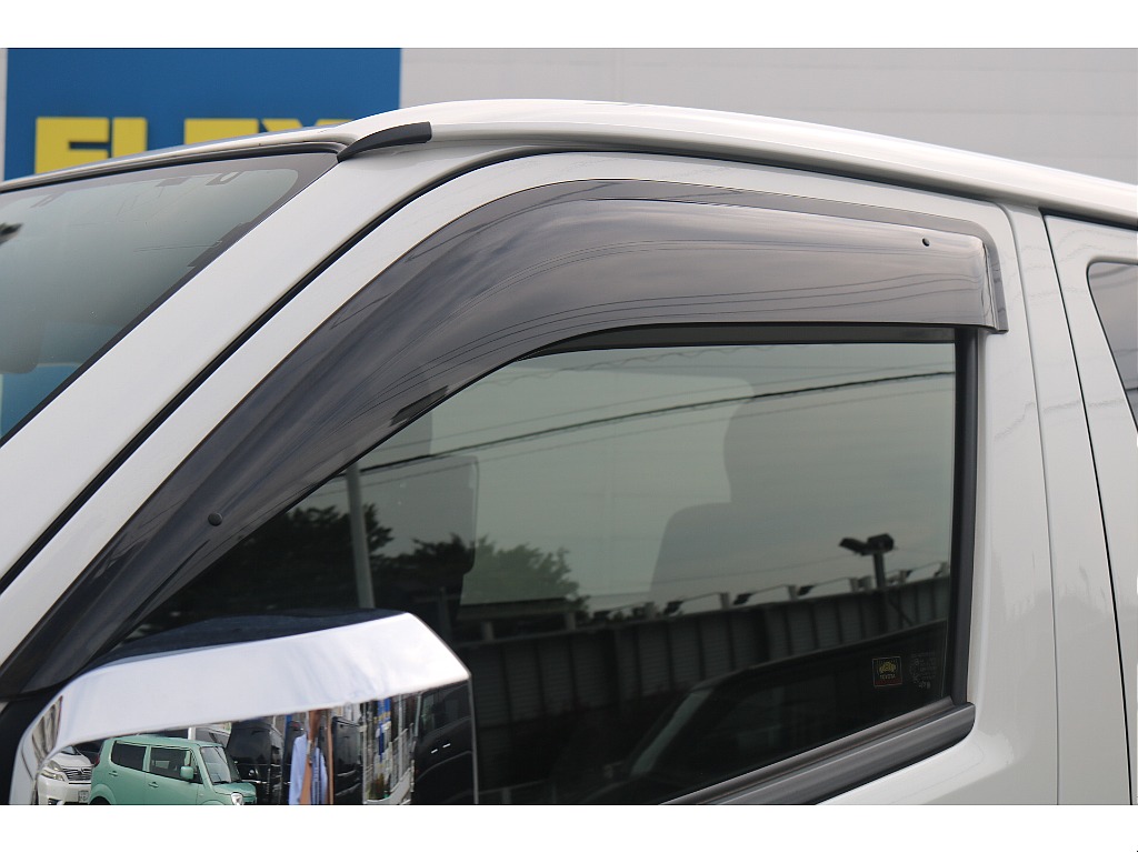 トヨタ ハイエースバン(25枚目)