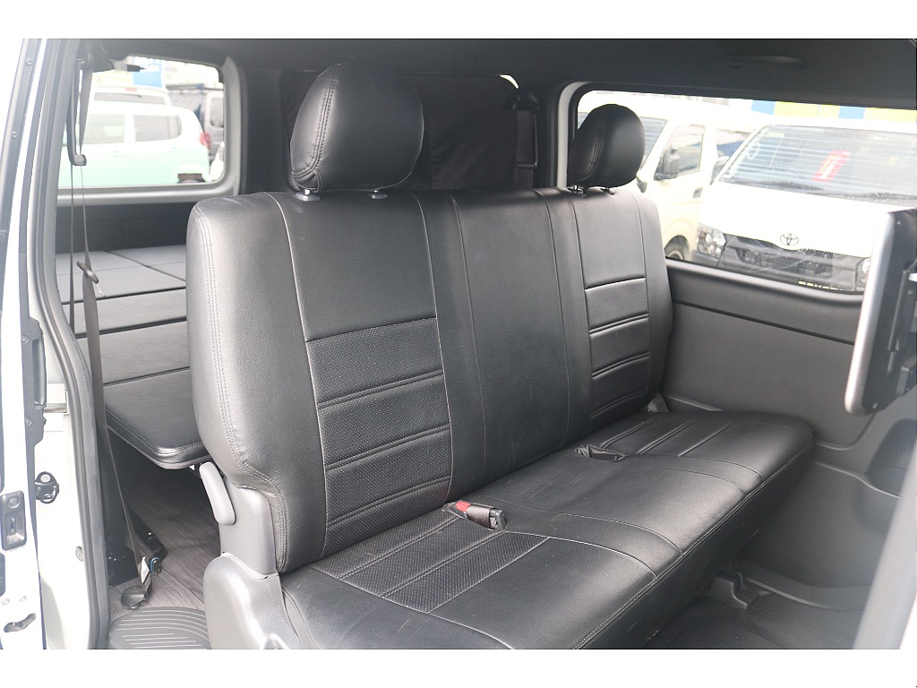 トヨタ ハイエースバン(34枚目)