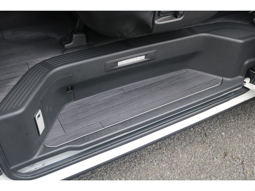 トヨタ ハイエースバン(39枚目)