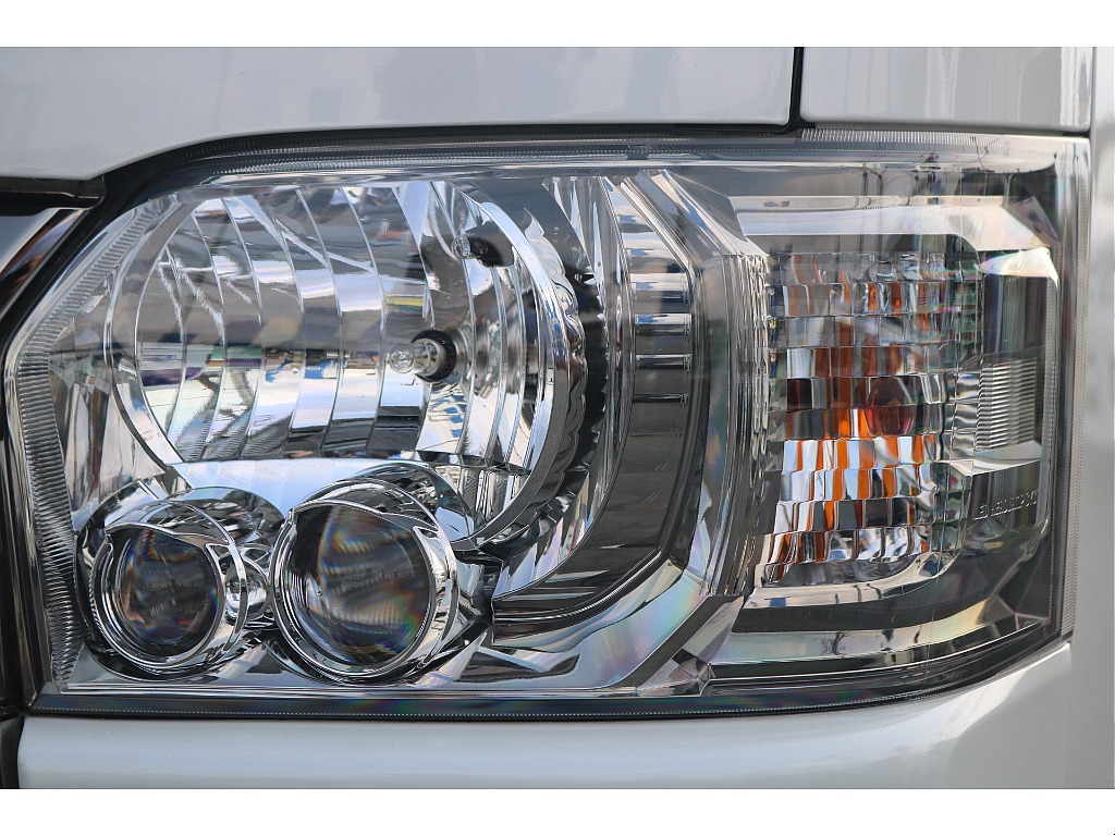 トヨタ ハイエースバン(23枚目)