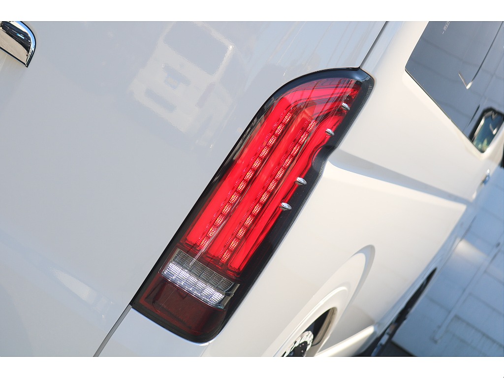 トヨタ ハイエースバン(27枚目)