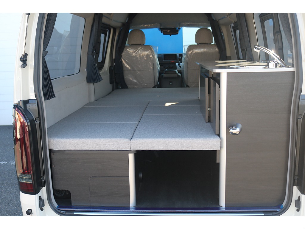 トヨタ ハイエースバン(35枚目)