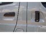 トヨタ ハイエースバン(7枚目)