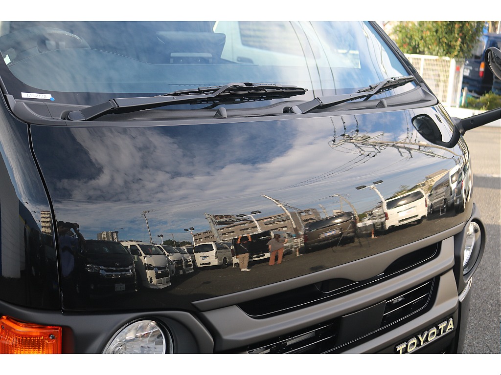 トヨタ ハイエースバン(32枚目)