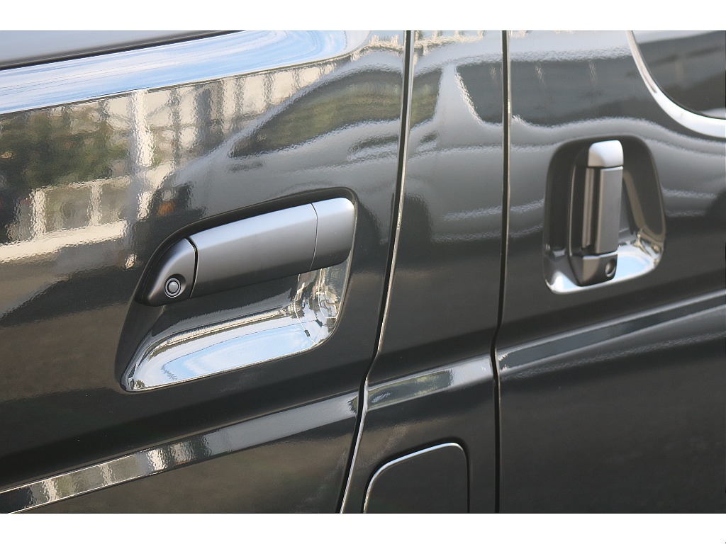 トヨタ ハイエースバン(33枚目)