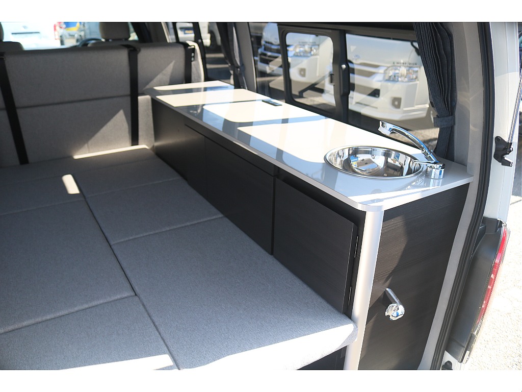 トヨタ ハイエースバン(12枚目)