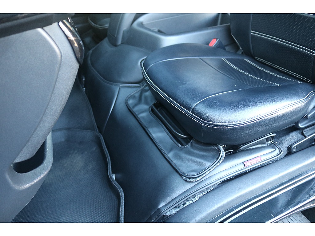 トヨタ ハイエース(13枚目)