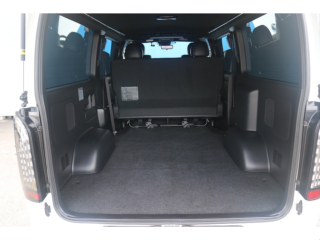 トヨタ ハイエースバン(32枚目)