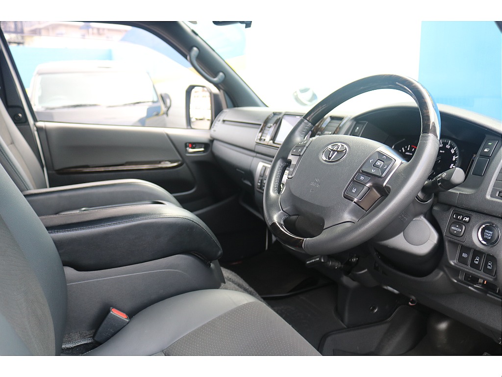 トヨタ ハイエースバン(39枚目)