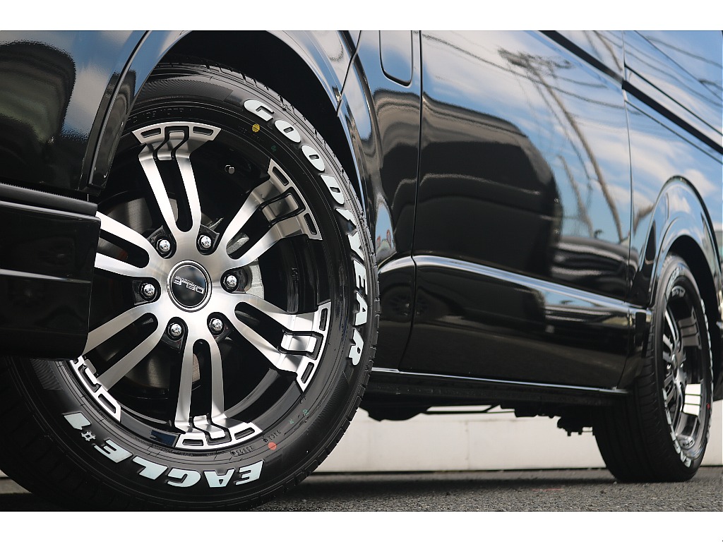 トヨタ ハイエース(27枚目)