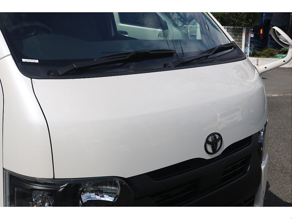 トヨタ ハイエースバン(24枚目)