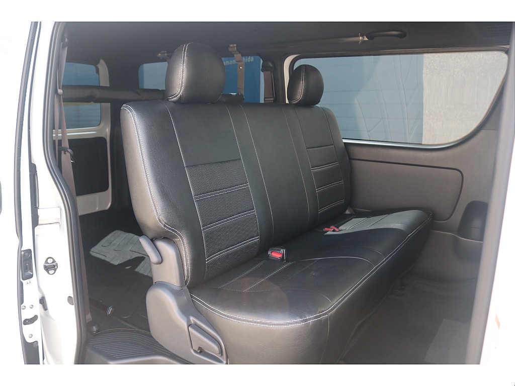 トヨタ ハイエースバン(33枚目)