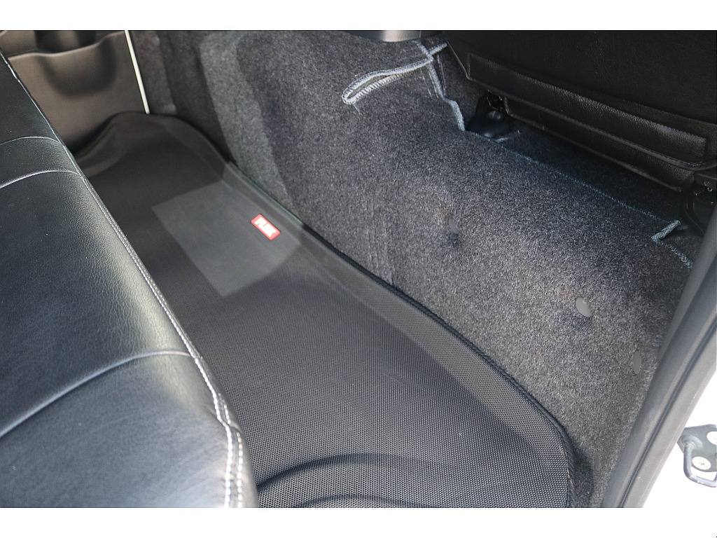 トヨタ ハイエースバン(36枚目)