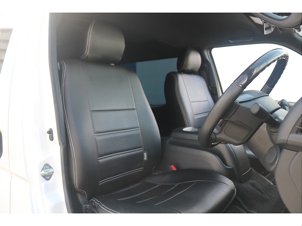 トヨタ ハイエースバン(37枚目)