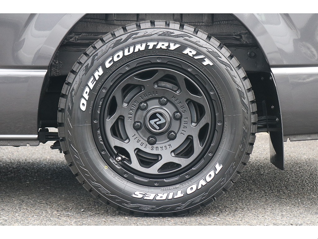 トヨタ ハイエースバン(24枚目)