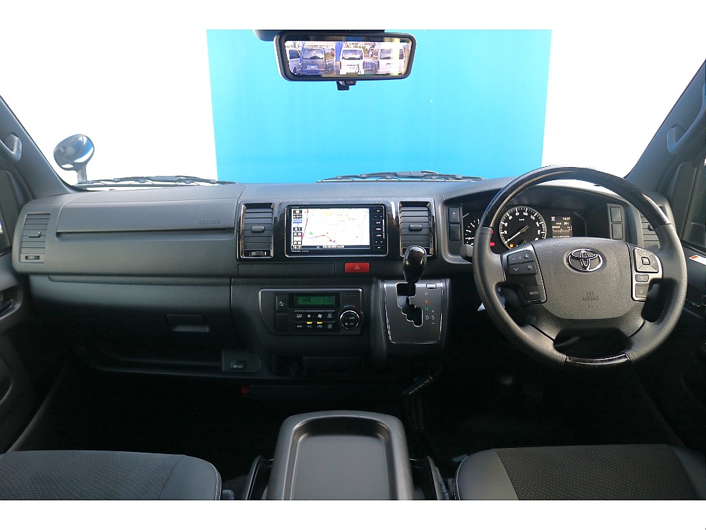 トヨタ ハイエースバン(29枚目)