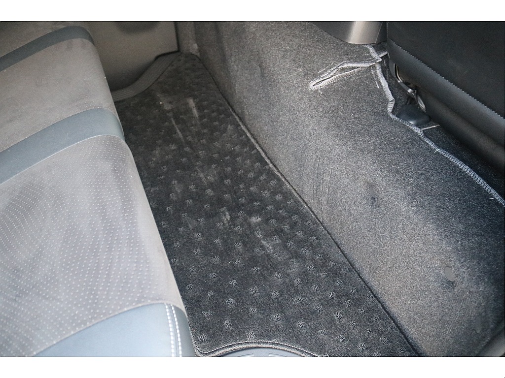 トヨタ ハイエースバン(33枚目)