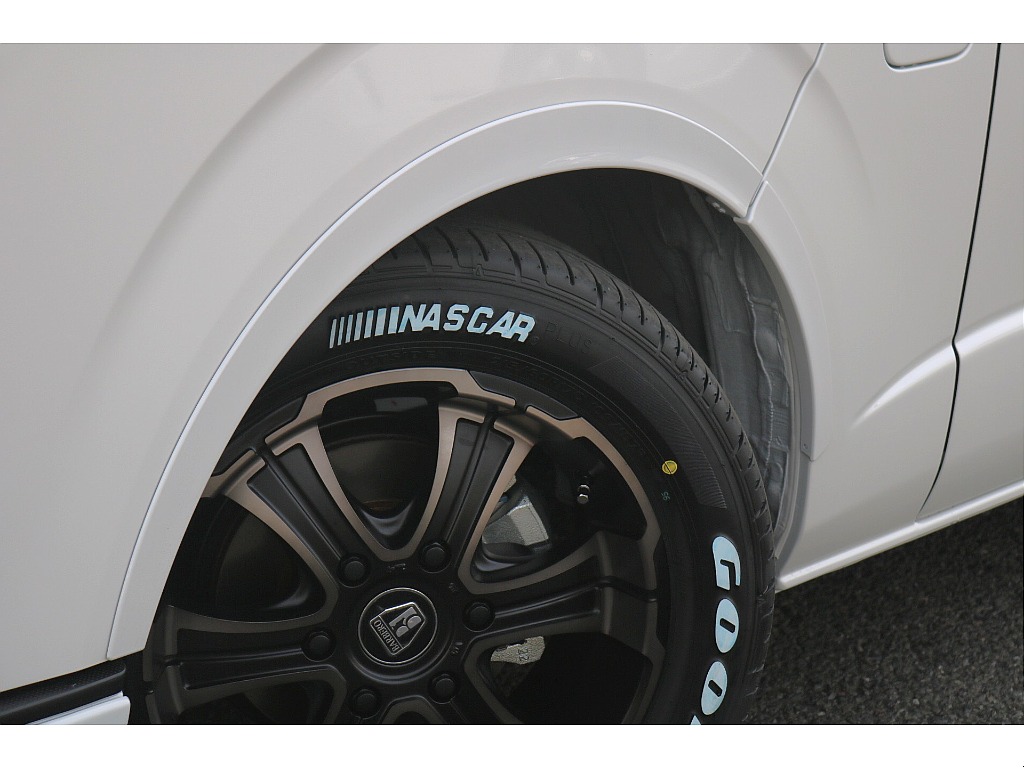 トヨタ ハイエース(25枚目)