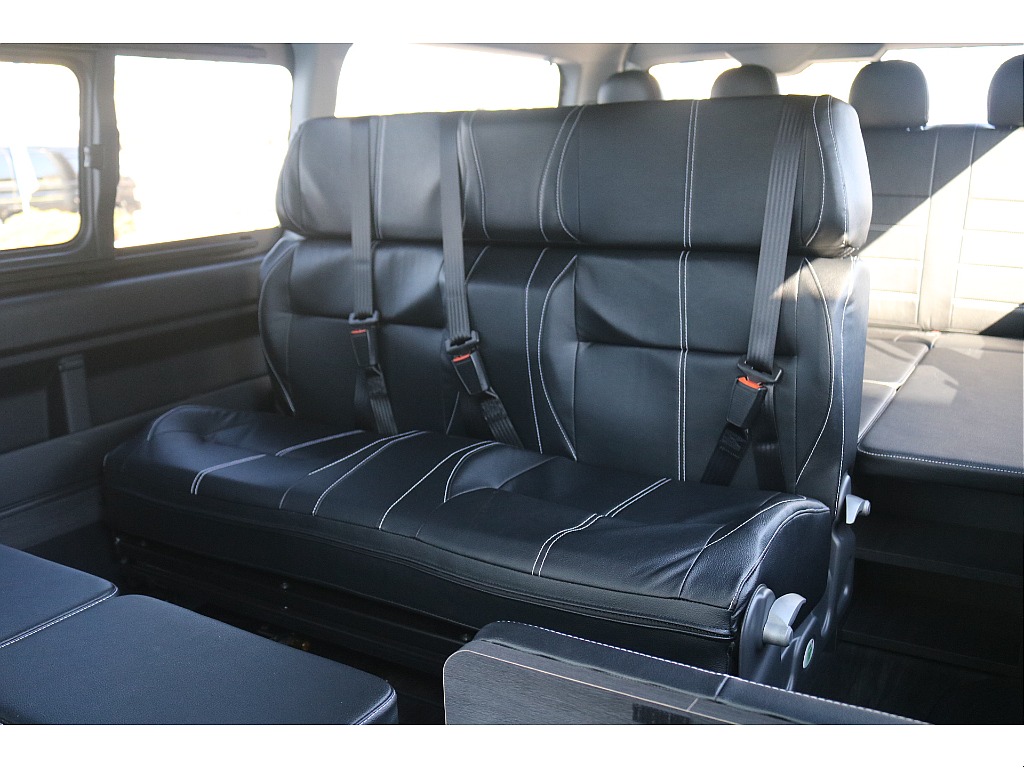 トヨタ ハイエース(7枚目)