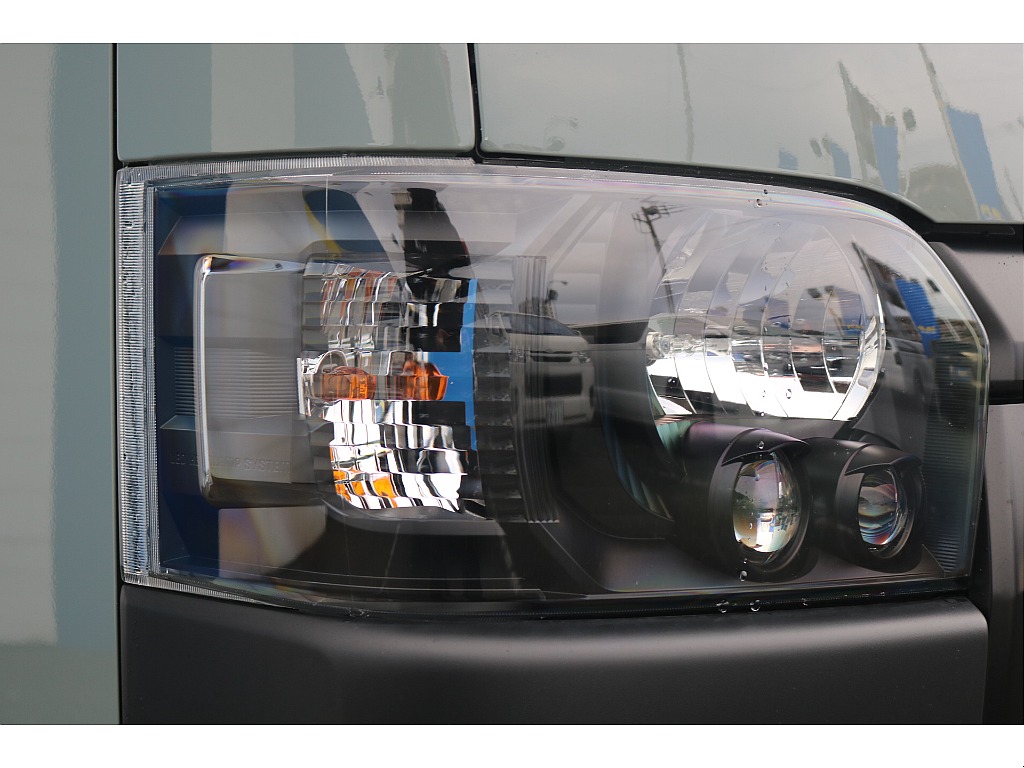 トヨタ ハイエースバン(23枚目)