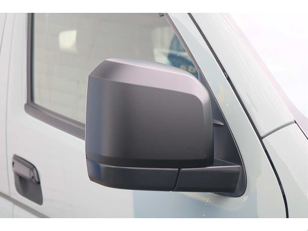 トヨタ ハイエースバン(26枚目)