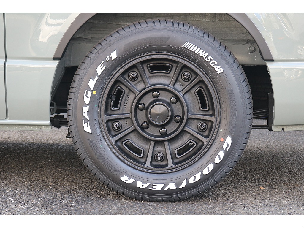 トヨタ ハイエースバン(27枚目)