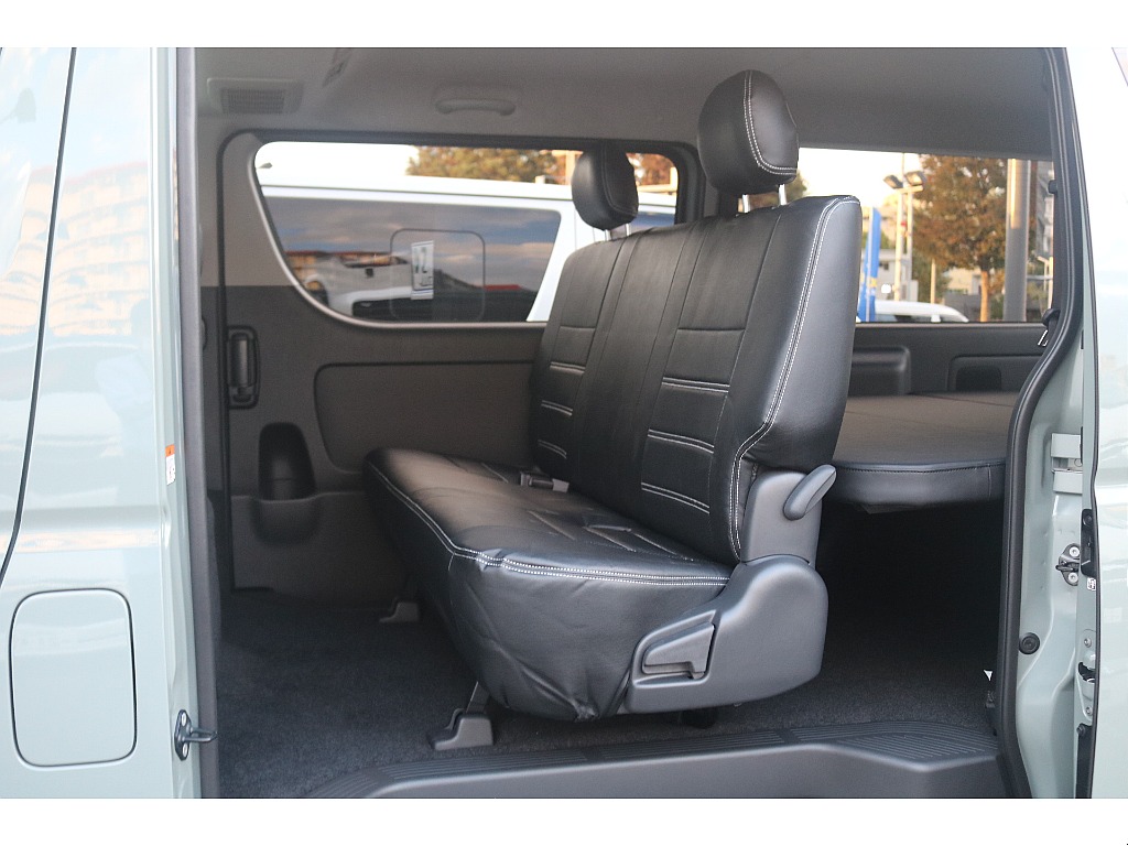 トヨタ ハイエースバン(32枚目)