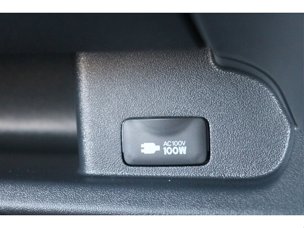 トヨタ ハイエースバン(35枚目)