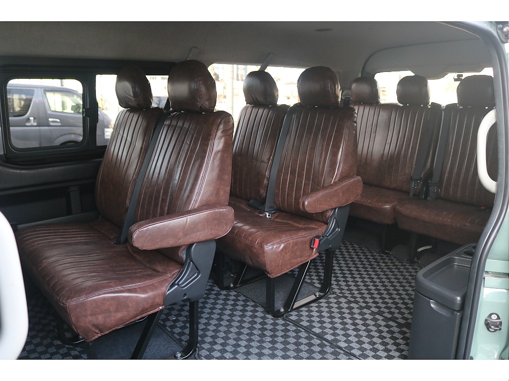 トヨタ ハイエース(31枚目)