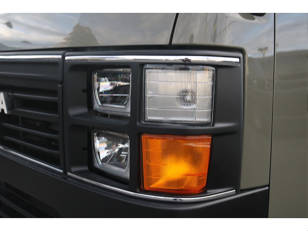 トヨタ ハイエースバン(22枚目)