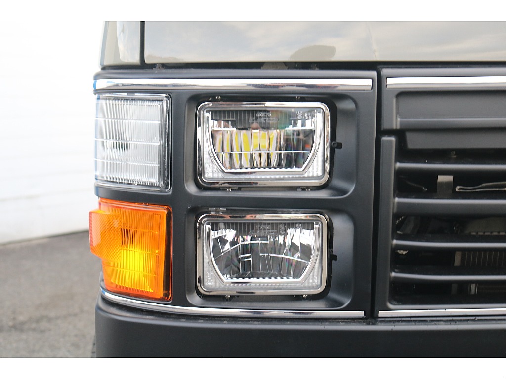 トヨタ ハイエースバン(25枚目)