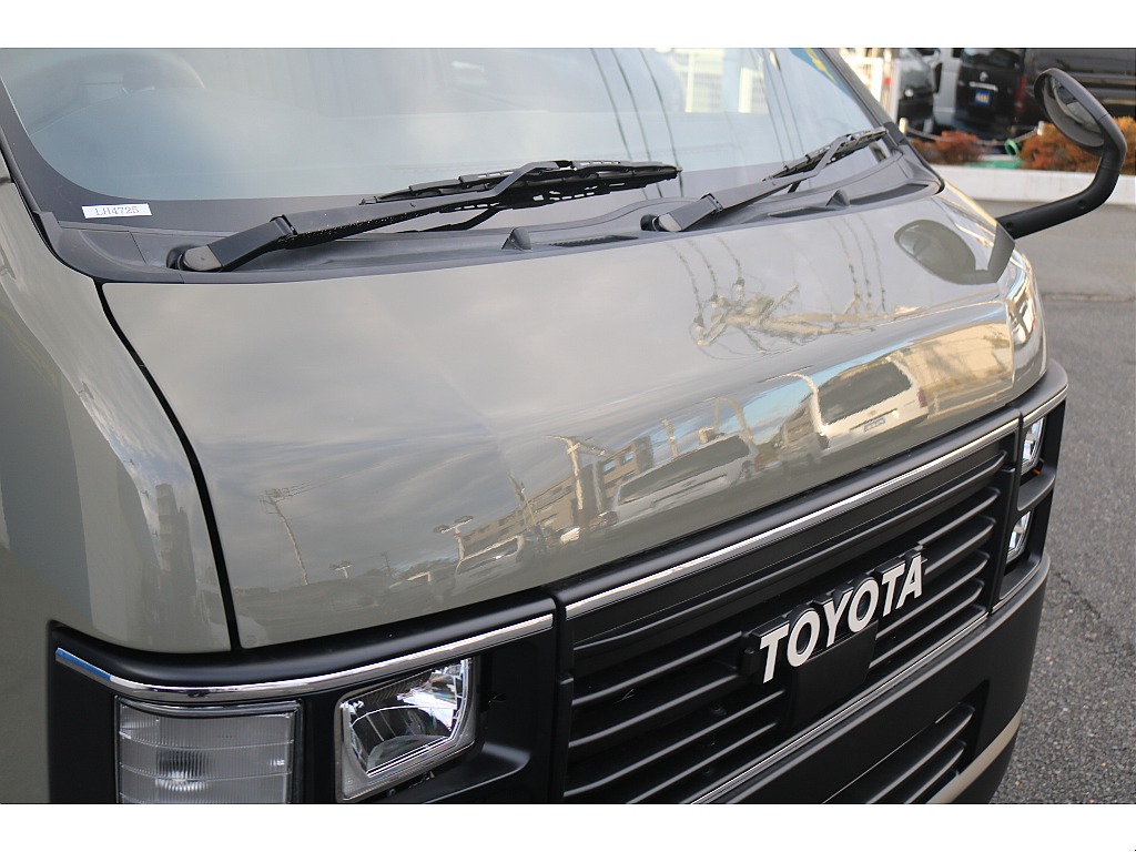 トヨタ ハイエースバン(27枚目)