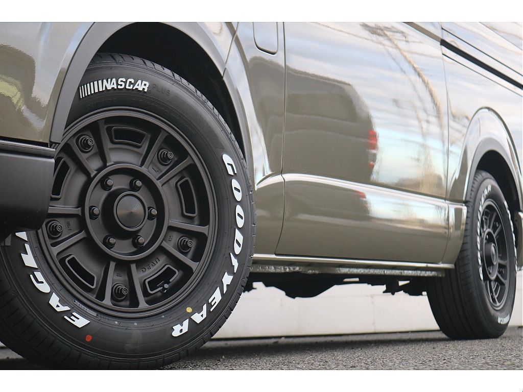 トヨタ ハイエースバン(30枚目)