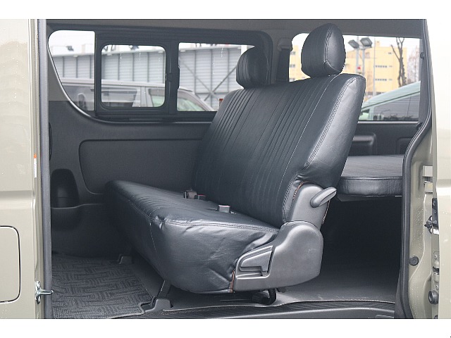 人気の角目４灯♪