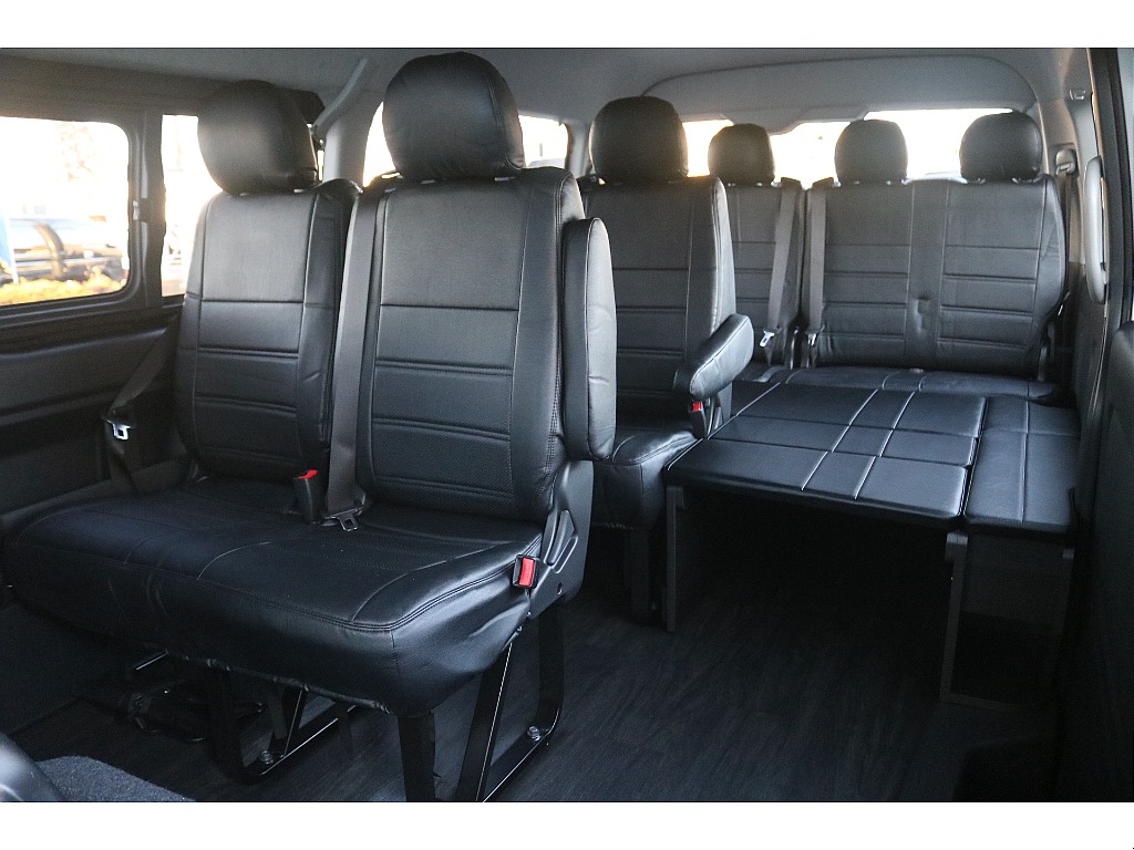 トヨタ ハイエース(14枚目)