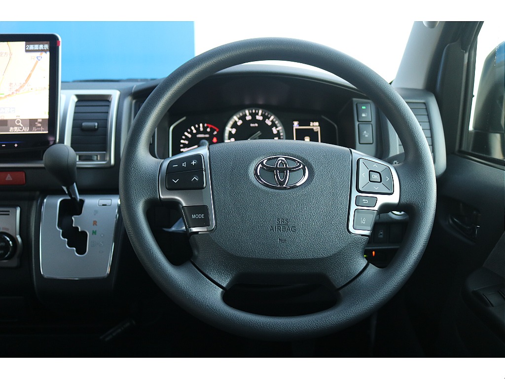 トヨタ ハイエース(17枚目)