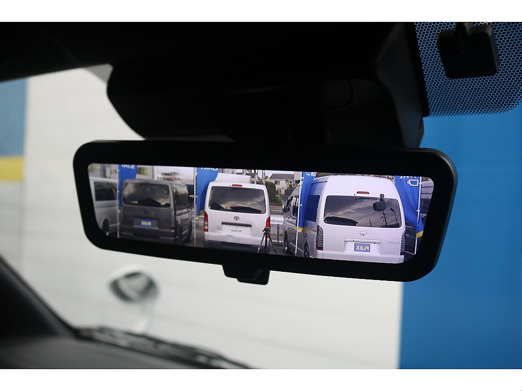 トヨタ ハイエースバン(17枚目)