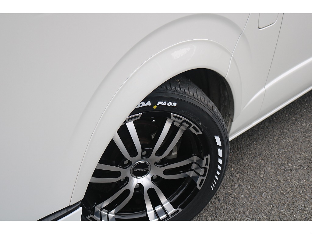 トヨタ ハイエースバン(27枚目)