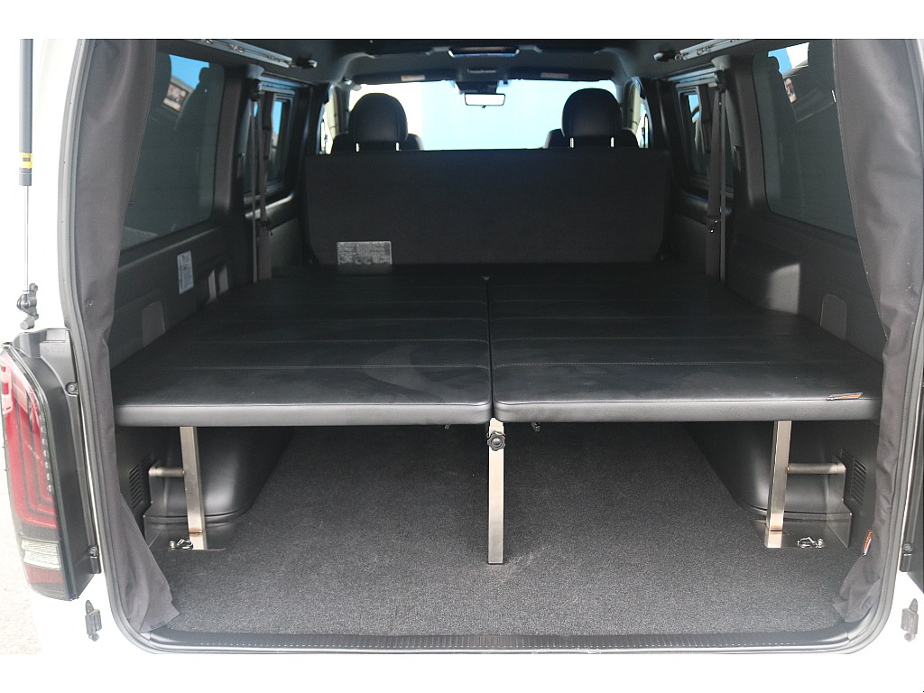 トヨタ ハイエースバン(32枚目)