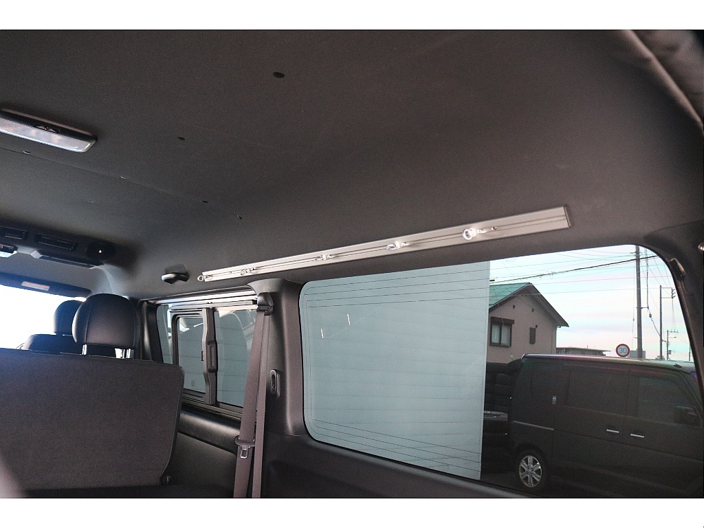 トヨタ ハイエースバン(34枚目)