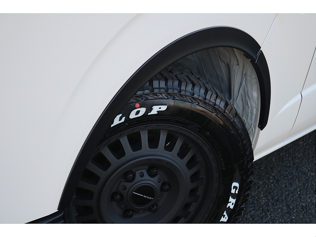 トヨタ ハイエースバン(25枚目)