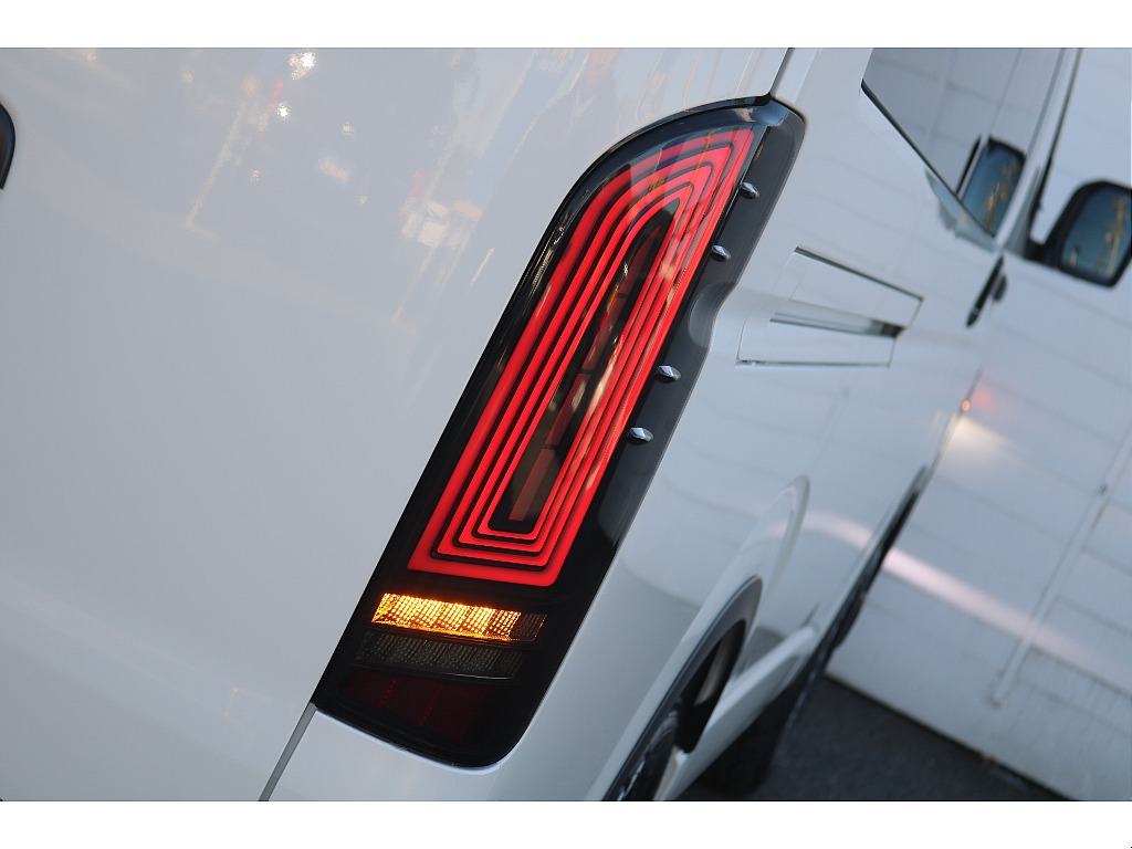 トヨタ ハイエースバン(29枚目)