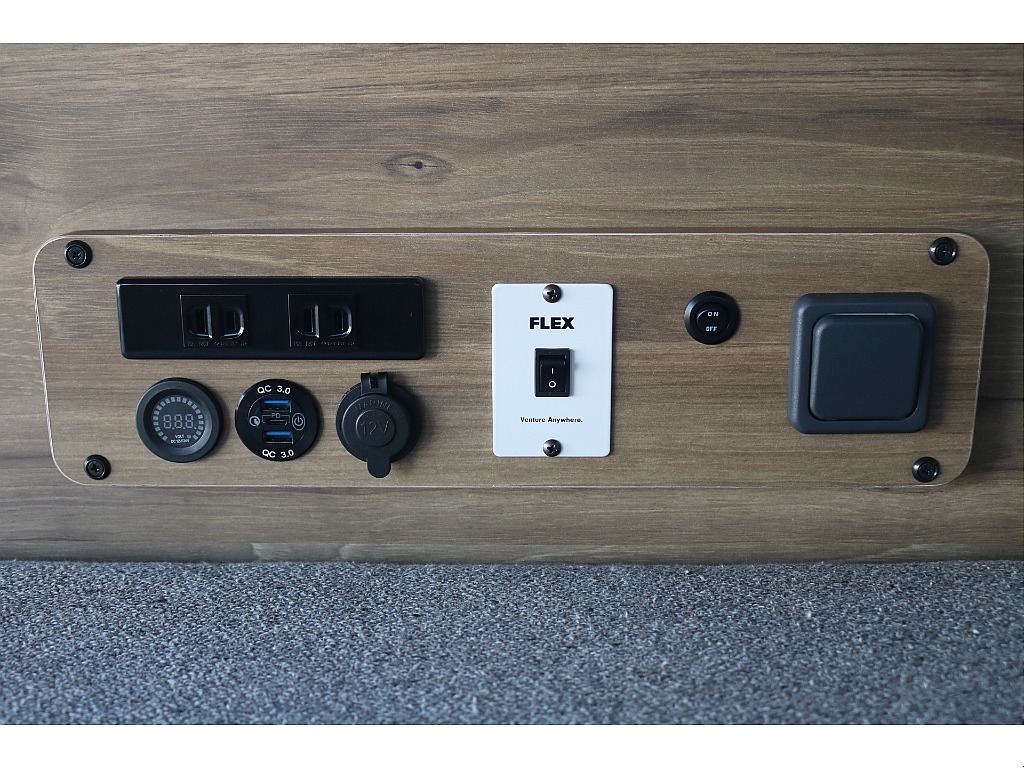 トヨタ ハイエースバン(34枚目)