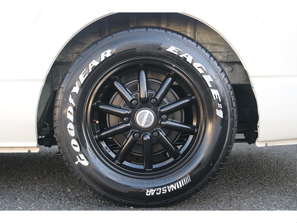 トヨタ ハイエースバン(28枚目)